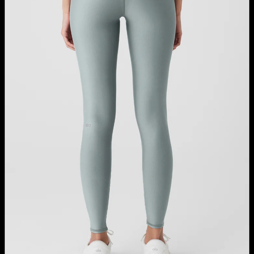 ALO Yoga Airlift High-Rise Leggings